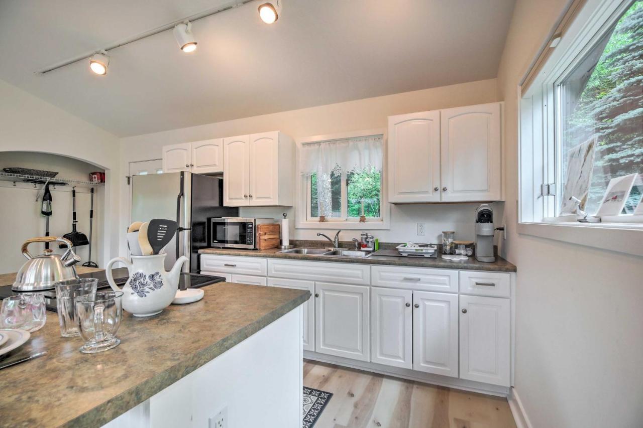 Apartament Airy And Bright Hideaway Near Smugglers Notch! Cambridge Zewnętrze zdjęcie